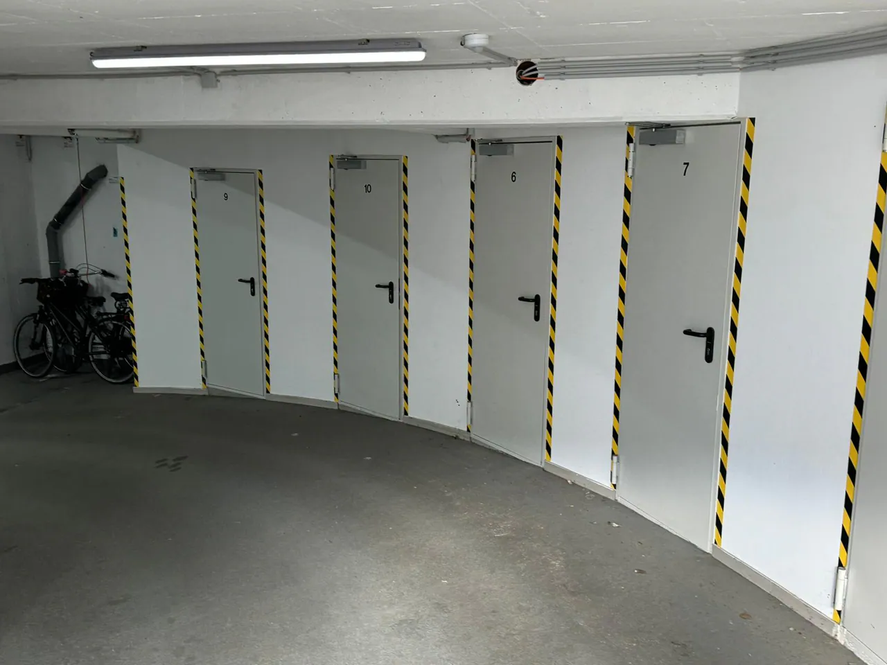 Alte Krefelder Straße - Tiefgarage, Vorschau 1